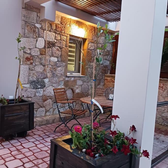 Boutique Eptalofos 15Min From Airport And Sea Daire Kouvarás Dış mekan fotoğraf
